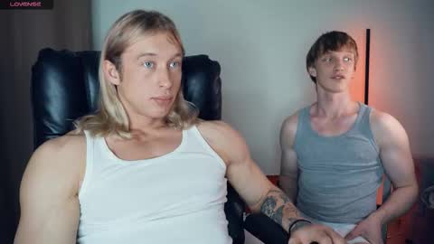 Snapshot of l_adonis_l chatting on 5, 12, 2025 Adonis online show from 5, 12, 2025