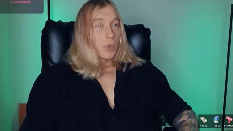 Snapshot of l_adonis_l chatting on 20, 12, 2025 Adonis online show from 20, 12, 2025