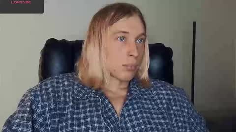 Snapshot of l_adonis_l chatting on 27, 3, 2026 Adonis online show from 27, 3, 2026