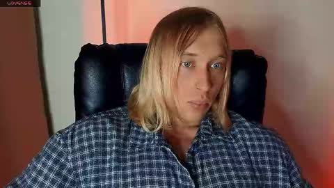 Snapshot of l_adonis_l chatting on 17, 4, 2026 Adonis online show from 17, 4, 2026