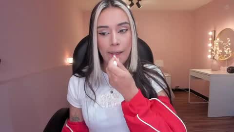 Snapshot of la_monitora chatting on 29, 5, 2026 T A T I A N A online show from 29, 5, 2026