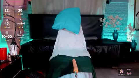 Snapshot of la_ratona_1 chatting on 6, 2, 2026 AriSaray online show from 6, 2, 2026