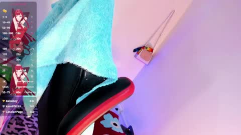 Snapshot of la_ratona_1 chatting on 5, 4, 2026 AriSaray online show from 5, 4, 2026