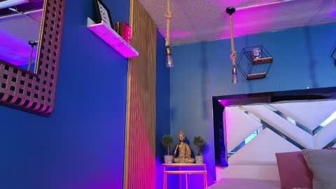 Cris  online show from 8, 4, 2026