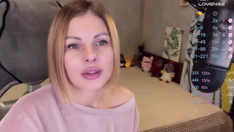 Snapshot of labanditta chatting on 12, 12, 2024 LaBandita online show from 12, 12, 2024