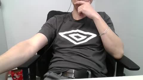 Snapshot of labelette007 chatting on 17, 4, 2026 labelette007 online show from 17, 4, 2026