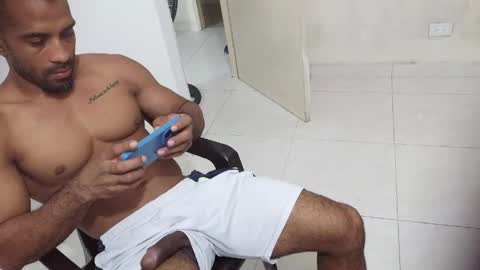 Snapshot of lacasadelosmunecosbq chatting on 28, 4, 2026 Bruno Smith online show from 28, 4, 2026