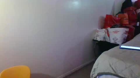 Snapshot of lachickadelbronx chatting on 20, 2, 2025 lachickadelbronx online show from 20, 2, 2025