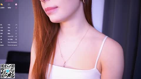 Snapshot of lacienini chatting on 21, 10, 2025 Esme online show from 21, 10, 2025