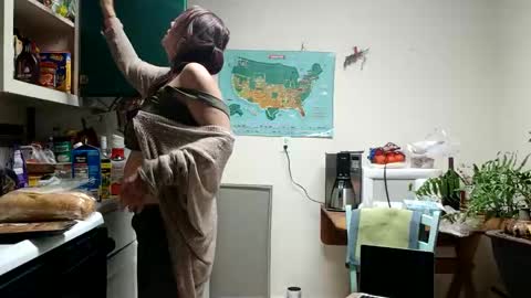 lacybell online show from 10, 3, 2025