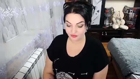 lady_boom_ online show from 7, 2, 2025