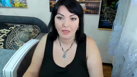 lady_boom_ online show from 15, 9, 2025