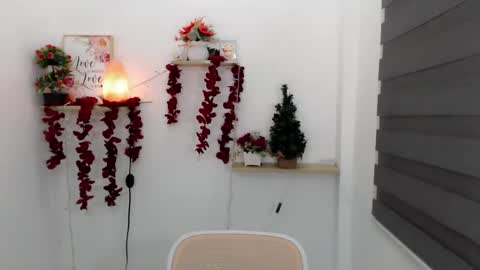 Snapshot of lady_jedyy chatting on 4, 3, 2025 online show from 4, 3, 2025