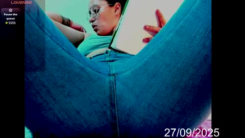 Snapshot of lady_jhana chatting on 27, 9, 2025 Jhana online show from 27, 9, 2025