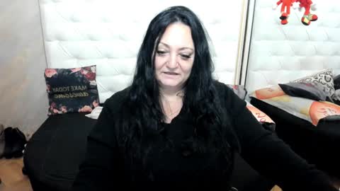 Snapshot of lady_lauren chatting on 8, 12, 2024 lady lauren online show from 8, 12, 2024