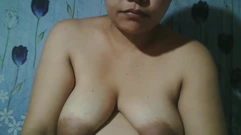 lady_love063 online show from 28, 1, 2025