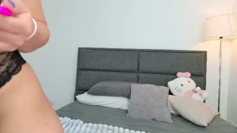 Snapshot of lady_ni chatting on 27, 6, 2026 700 1300 -5 online show from 27, 6, 2026
