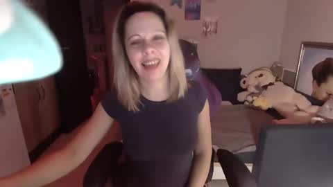 lady_smile69 online show from 12, 2, 2025