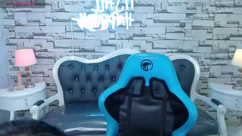 Lady Violet Bridgerton online show from 26, 1, 2025