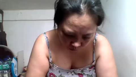 Snapshot of ladybignipples4u chatting on 22, 4, 2026 ladybignipples4u online show from 22, 4, 2026