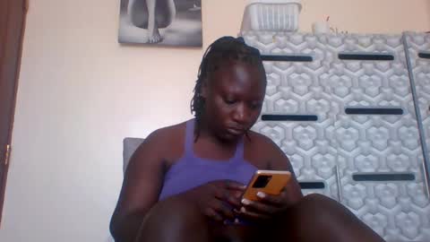 lindah32 online show from 20, 1, 2025