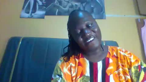 lindah32 online show from 4, 10, 2025