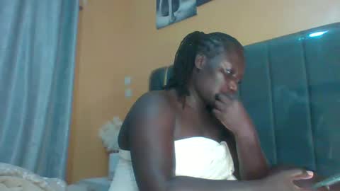 lindah32 online show from 21, 11, 2025