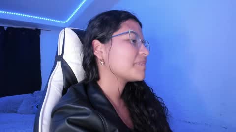  Lady  online show from 27, 1, 2025