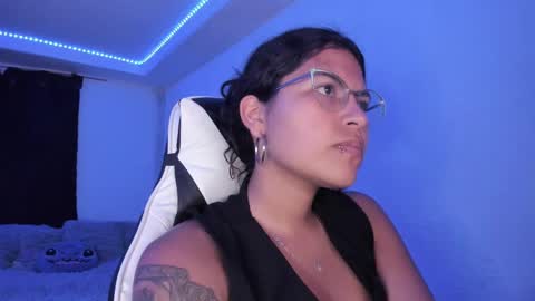  Lady  online show from 30, 1, 2025