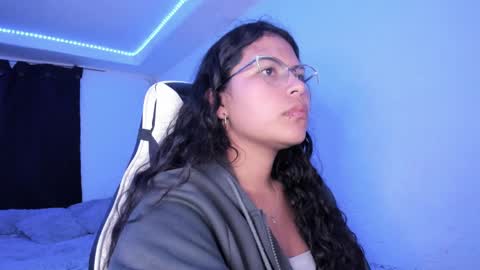  Lady  online show from 2, 2, 2025