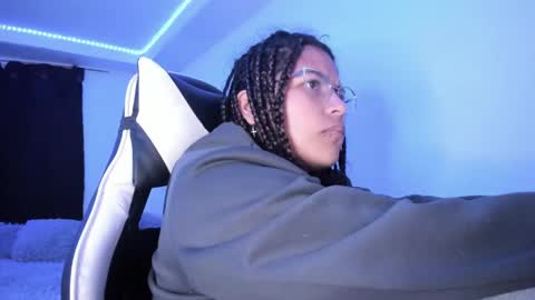  Lady  online show from 15, 2, 2025