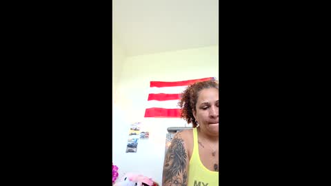 Snapshot of ladycreamypr1 chatting on 22, 4, 2026 onlyfans Ladycreamypr online show from 22, 4, 2026
