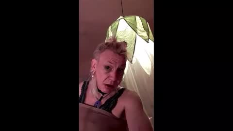 Ladycrosssuza online show from 1, 12, 2025