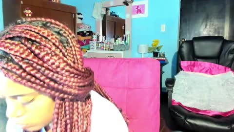 leidy daniela online show from 4, 12, 2024