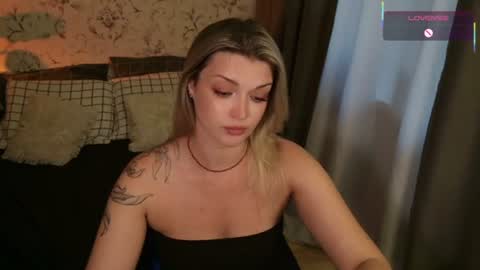 Snapshot of ladylancaster chatting on 14, 6, 2026 ladylancaster online show from 14, 6, 2026