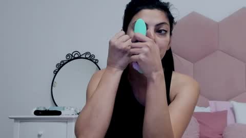 Lia online show from 3, 2, 2025