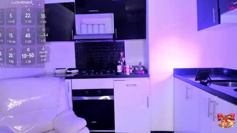 Lady  online show from 24, 12, 2024