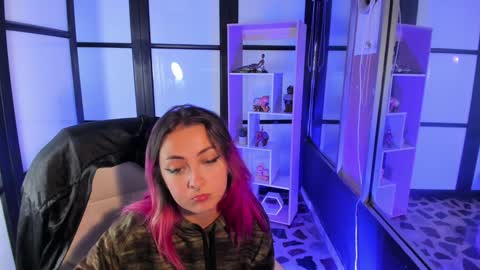 Lady  online show from 28, 1, 2025