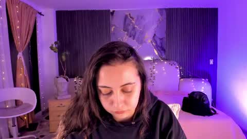 Lady  online show from 7, 7, 2026