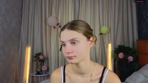 Lilia online show from 5, 10, 2025