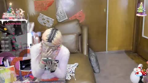 Skinnygirl online show from 28, 2, 2025