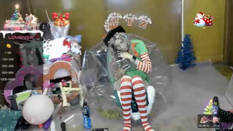 Skinnygirl online show from 18, 12, 2025