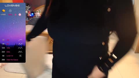 Arielle online show from 10, 12, 2024