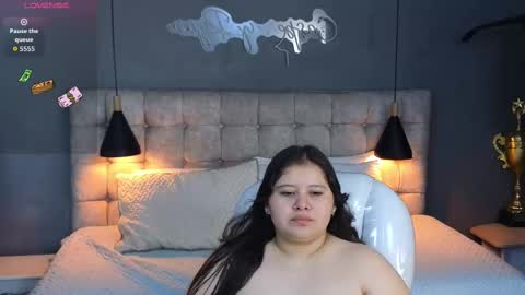 Snapshot of laia_and_aloby chatting on 30, 9, 2025 online show from 30, 9, 2025