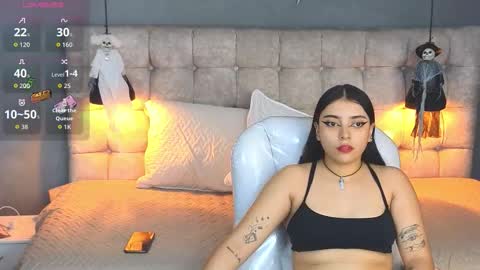 Snapshot of laia_and_aloby chatting on 21, 10, 2025 online show from 21, 10, 2025