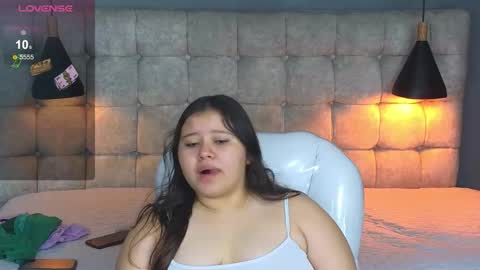 Snapshot of laia_and_aloby chatting on 3, 12, 2025 online show from 3, 12, 2025