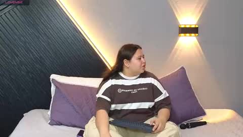 Snapshot of laia_and_aloby chatting on 28, 2, 2026 online show from 28, 2, 2026