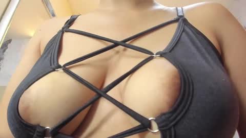   online show from 5, 11, 2025