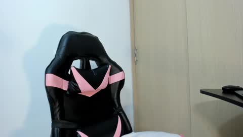 Snapshot of lala_buny chatting on 8, 3, 2026 Lala online show from 8, 3, 2026