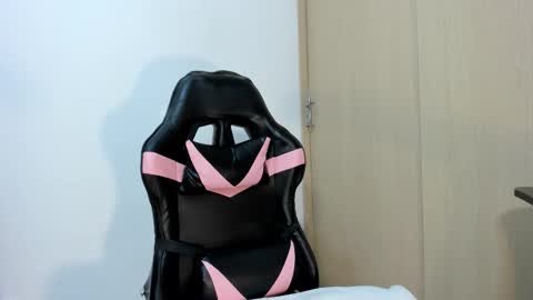 Snapshot of lala_buny chatting on 9, 3, 2026 Lala online show from 9, 3, 2026